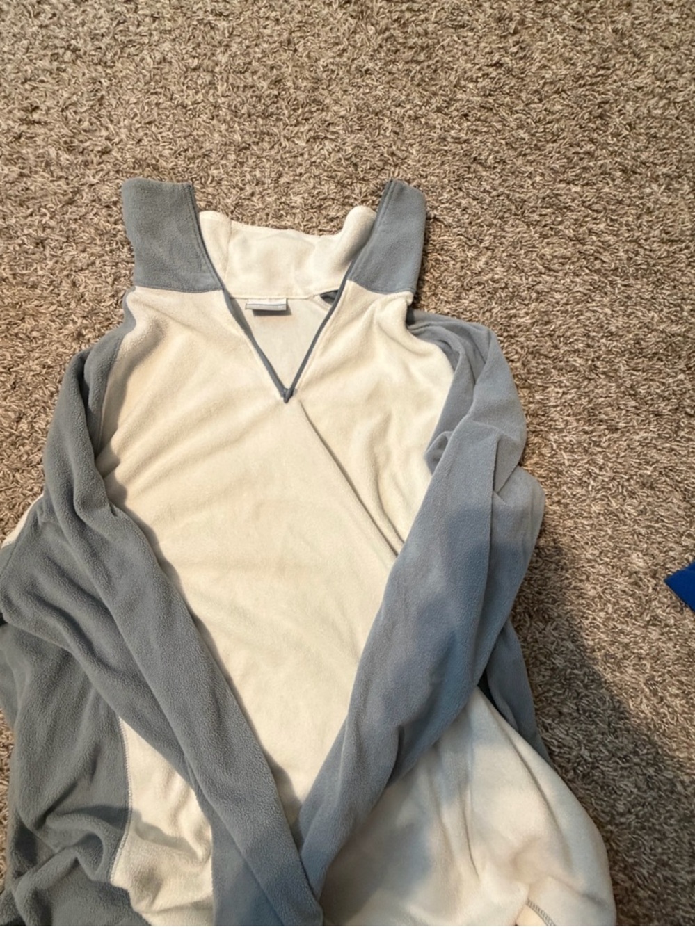 Women’s Two-Tone Fleece Quarter Zip in Light Gray and Cream